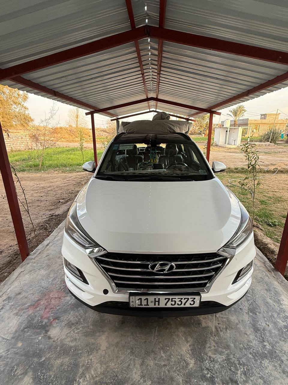 سلام عليكم توسان للبيع فقط موديل 2020كفاله عامه فول لمتد 5عدسات سياره احله من الصور خليجي مكلف بل نشر للتصال ***********السعر 220وبيه مجال حك الجيه مجاله كلش بصيط
