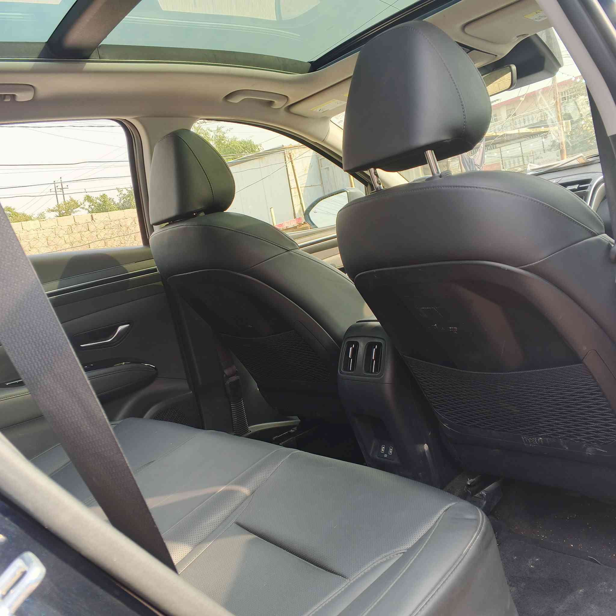 سلام عليكم
توسان ٢٠٢٤ هايبرد  دخول جديد وارد امريكي فول مواصفات بانوراما رادارات ٤جانبيه كير بيانو دفع رباعي تدفئه مقاعد اوتو هول داخل جلد اسود السياره واحد علا واحد  وحادثها  قطعه وحده 
***********
