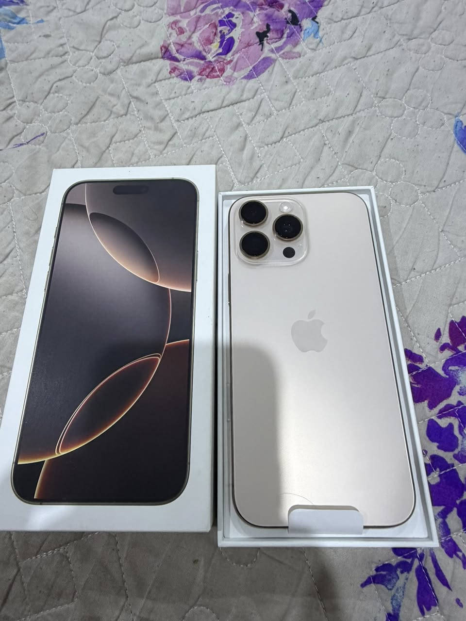 السلام عليكم ايفون 16pro max ذاكرة256  لون صحراوي الجديد استعمال اقل الشهر تقريباً بطارية 100  مشحون 16  مرة فقط اخو الجديد سعر 1,450,000 مكان بغداد للاستفسار ***********
