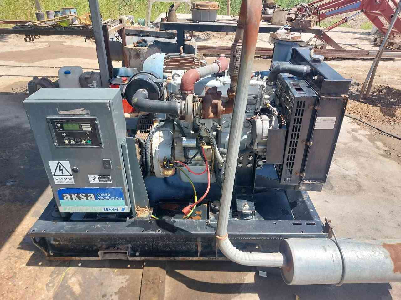 مولد ٤سلندر سوبر 30KVA جاهزة 100%
للإستفسار على الرقم ***********
