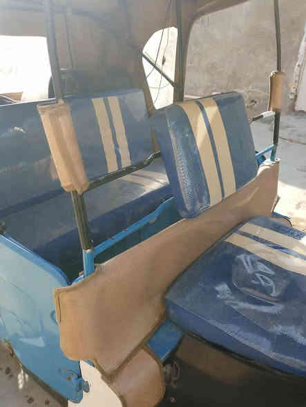 سلام عليكم تكتك البيع وراق مديل 21سعر 5ونص مكان سوك شيوخ هاذ رقمي ***********
