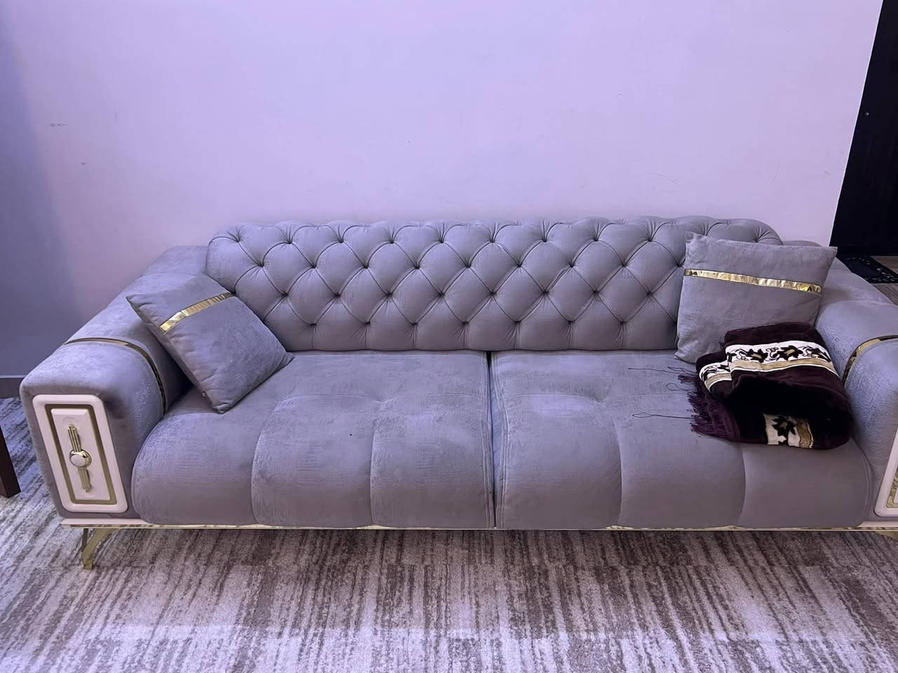 مودرن جديد عشر مقاعد 
850 بيه مجال العنوان بغداد  
***********
