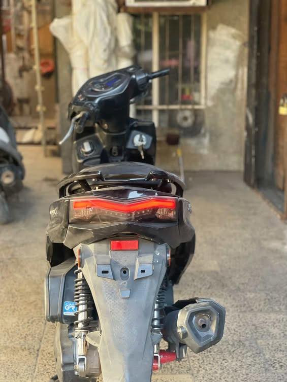 السلام عليكم سكنسن شمعه ياباني قبغ نفخ 2019دراجه بلاديه اكفلها من كلشي مكينه ناعمه كهربائيات ميكانيك كله جاهز فط كفراتها بيها ملاحضات وتبجي على بوليش دراجه ماشيه42 قبغ كلچات موجود واقية صالنصه موجوده دراجه مارمرقه الوحه البيها للجماليه جتي بيها تخم كلچات رياضي دراجه هاون سعر 12$وبيها مجال شراي يراسلني واتساب او يتصل *********** ديالى بعقوبه
