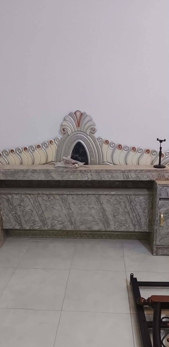 غرفه عراقيه فول نظافه العنوان كاطون الرحمه قرب افران دبي واتساب ***********
مستعدون لشراء جميع الاثاث المنزلي الجديد ولمستعمل
