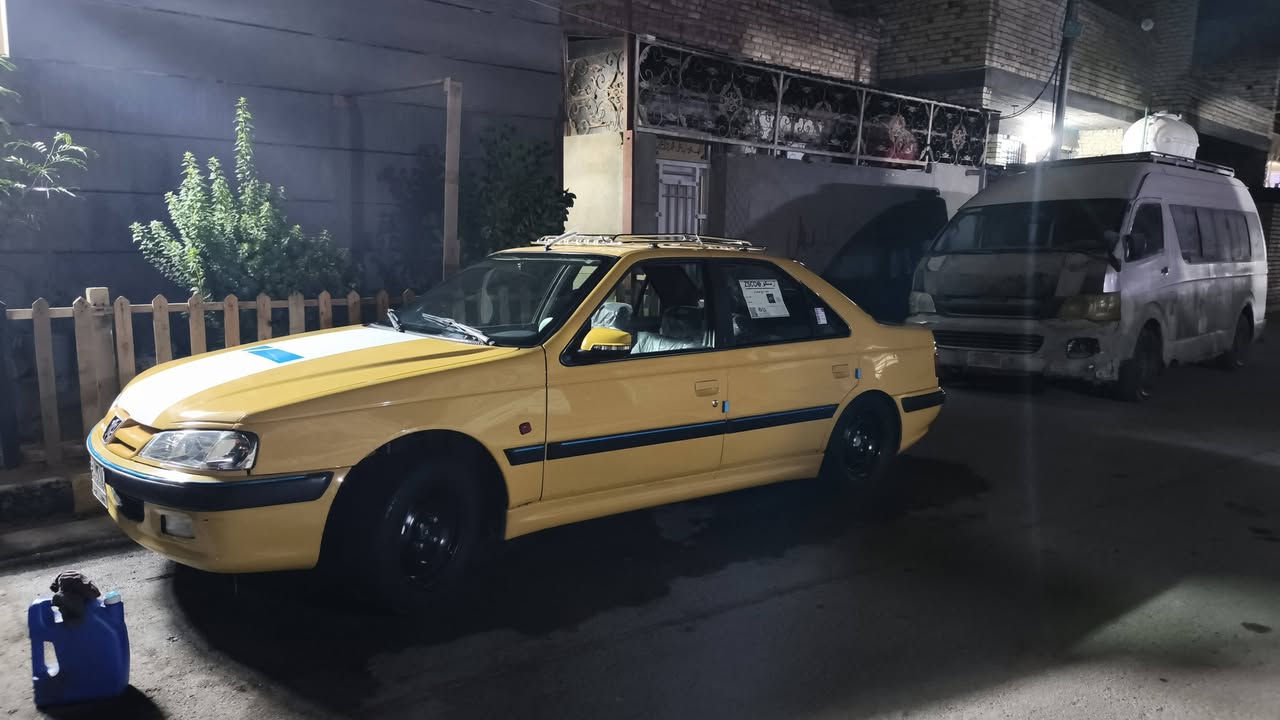 لسلام علبكم بيجو بارص 2015 رقم انكليزي سنويه 2030 تاخذ صافي تبريد تدفئنه سياره كبل لشارع احلى من الصوره تجي وتشوفهه بيهه بنيد طاير وجاملغ الامامي صفحة الصدر ضربه خفيفه ومرجع نفسيته مامبين سعر 48 وبيهه مجال بسيط 
***********
