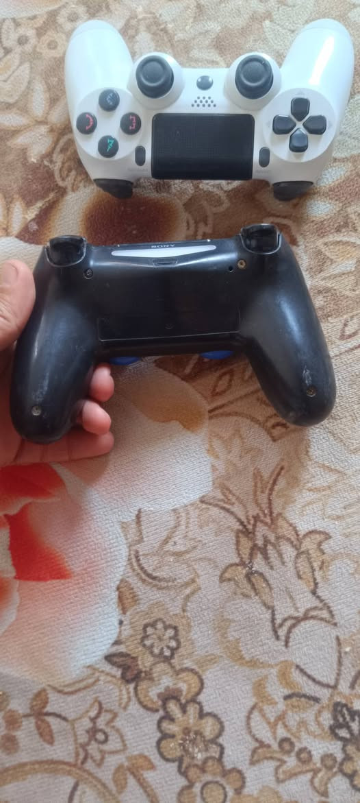 جوستكات بلي فور اصليات نظيفات مابيهن اي مشكلة


**إذا كنت صاحب هذا الإعلان وتريد حذفه لأي سبب، رجاءا أرسل رسالة إلى الدعم الفني**