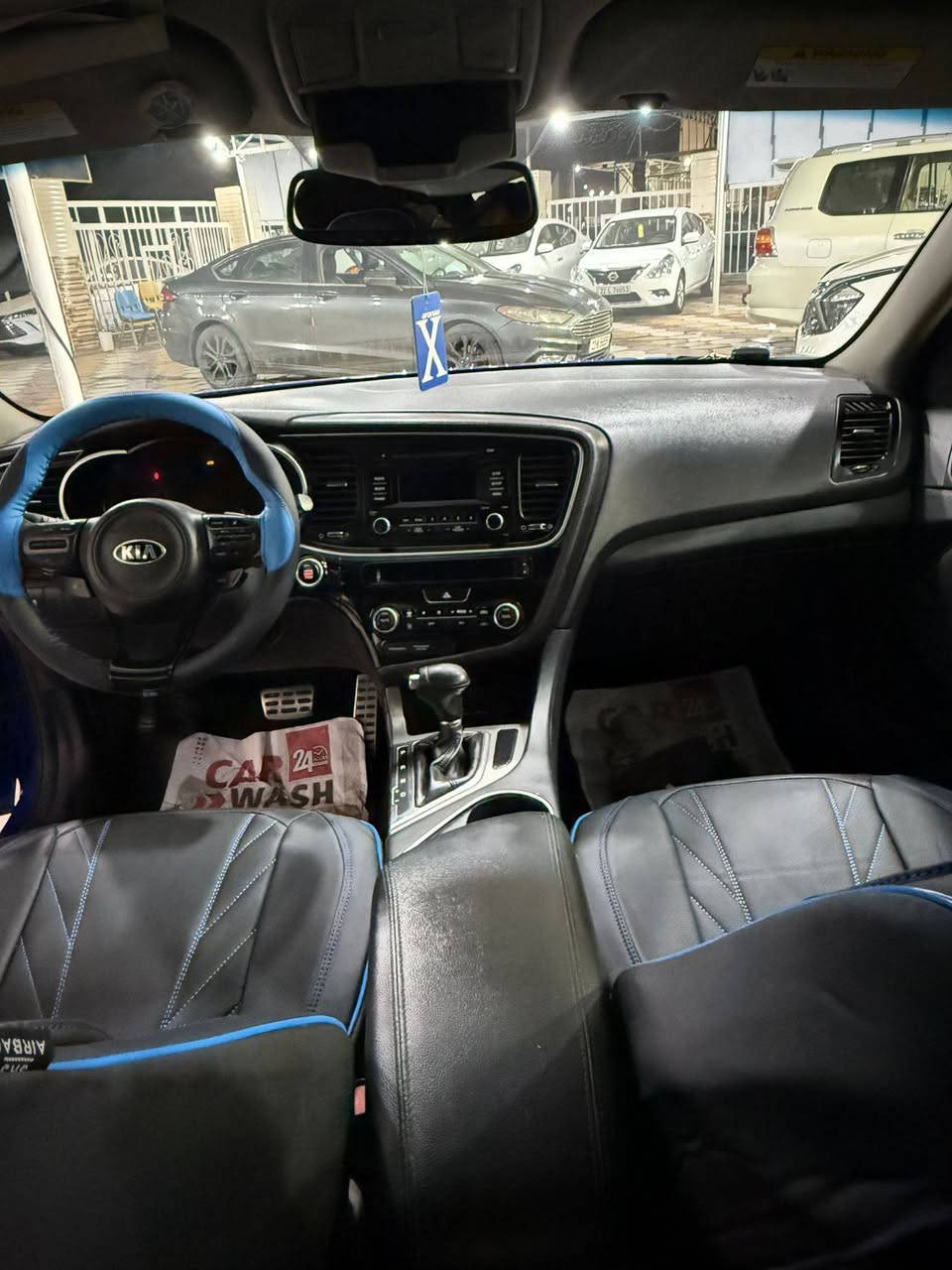 السلام عليكم ..
السلام عليكم .. 
كيا اوبتما موديل ٢٠١٤ 
رقم بغداد انكيليزي جديد 
وارد أمريكي 
حادث فقط جاملغ خلفي وقبق صندوك صبغ بدون كص فقط صبغ
المواصفات ..
بصمة 
شفتات
تحكمات 
كشنات كهرباء 
كشنات جلد 
زنون امامي منضومة كاملة 
مكينة ٢٤٠٠ __ ٤ سلندر 
السعر ١١٥ ورقة وبيهة مجال بسيط 
للأستفسار ***********
