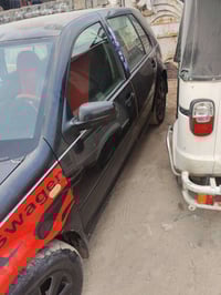 كولف ٢٠٠١ سيارة حلوه ونضيفه كير عادي  للتواصل ٠٧٧١٥٠٠٨٨٠٠ السعر 45