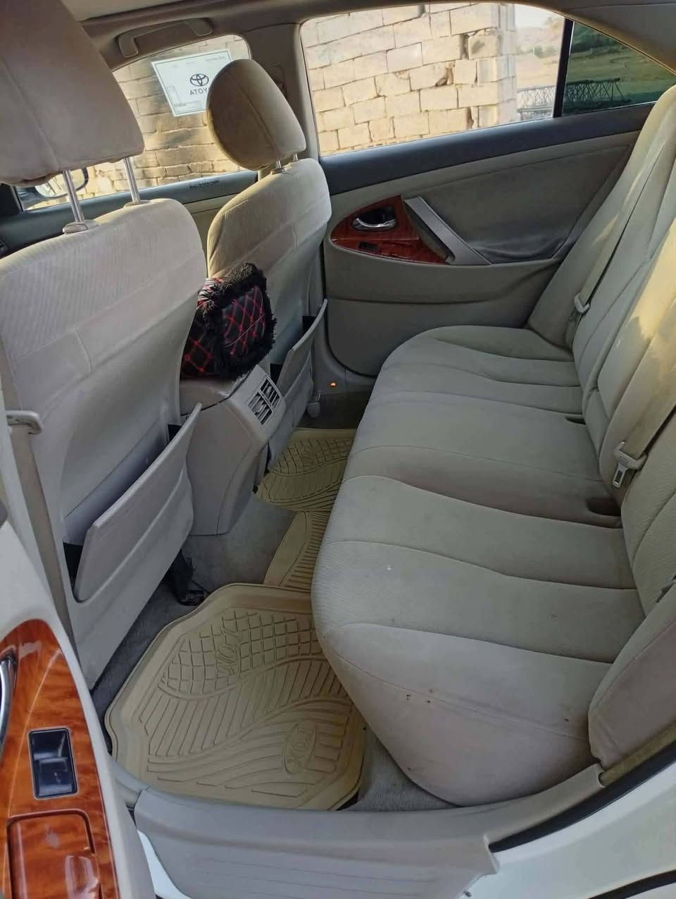 السلام عليكم كامري 2010 ابيض صدفي
رقم سليمانية 
خليجي فول مواصفات GLX
مكفولة كفالة عامة من الضربة محرك وكير ما مفتوح
شاشه اندرويد بيه شويه صبغ اثر تكشير 
المكان ديالى جلولاء 
السعر120$
***********
