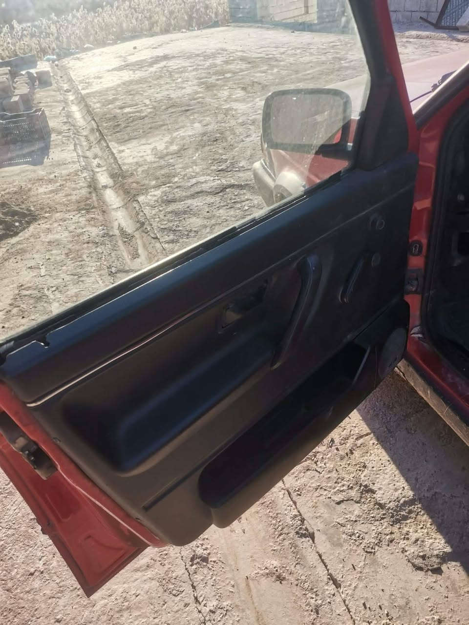 كولف موديل 1991رقم بغداد سنويه كارتوني بدون كمرك شرعي ابكركوك كوبون بانزين موجود كير اوتو محرك بي تبخير شراب يتصل 
***********
