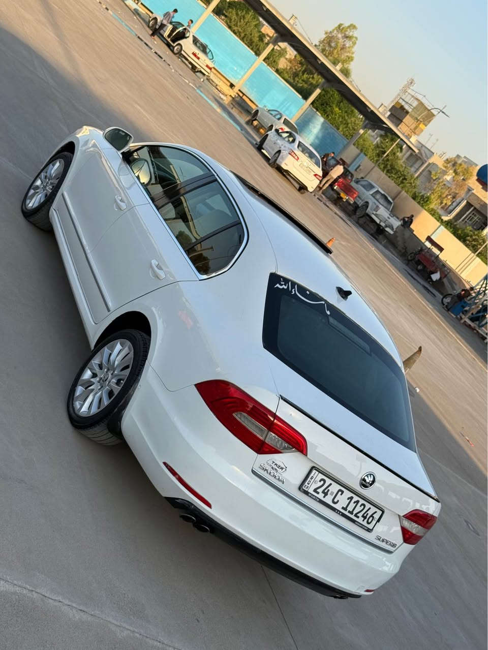 (***********) واتس ئاپی لە سەرە  

Skoda super B 2015 

شکل نوێی خەلیجی سفری ئێرەیە 

(نرخی ٧٨ وەرەقە و مەجالیکی کەم) 

سەیارەکە سێ  پارچەی سبوخە 
بێ ناوگرتن 
پێشو پشتی کەپسە 
 ئێڕباگی هیچ نەتەقیوە بە شەرت

ڕەقەم و سەنەوی نوێیە تا ٢٠٢٩ 
بە ناوی خۆمە 

مەکینە ٢.٠ تۆڕبۆیە ٤ پستۆن 
 
٦ گێڕ مەرخوبە

مواسەفاتی قەپات قەپاتە :-

‏‎١-کوشن هیتەر و کارەبای و جلد 

٢-‏‎ ئاوێنە کارەبای هیتەر و دژە تیشک

‏‎٣-جام پەردە (٣ پە‌ردە)‌ 

‏‎٤-جام کۆنترۆڵ (دادە‌خرێت و دە‌كرێتە‌وە‌ )

‏‎٥-فلچە‌ ئۆتۆ

‏‎٦-سەقف تاقەشەمسی سڵایت
‏‎لە‌ كاتی راگرتن لە‌بە‌ر خۆر ھە‌وای سارد دێنێتە‌ ژوورە‌ وە‌ 
‏‎بۆ ئە‌وە‌ی ناوی زۆر گە‌رم نە‌بێت 

‏‎٧-بەسمە

‏‎٨-ئۆتۆ پارک  (خۆی پارکین دەکات)

‏‎٩-حاسە پێش و دواوە‏

‏‎١٠-سستەمی دژە خلیسکان 

‏‎١١-سستەمی کەمی هەوای تایەکان

‏‎١٢-سستەمی تەواو بونی بەنس

‏‎١٣-لایت زینۆن ئۆتۆماتیک و کلینەر 

‏‎١٤-تەبرید مەرکەزی 

‏‎١٥- ١٠ ئێرباگ  ‏‎

نرخیشی 78 وەرەقە و معامەلە

***********
سەیارەکە لە هەولێرە أربيل, العراق
