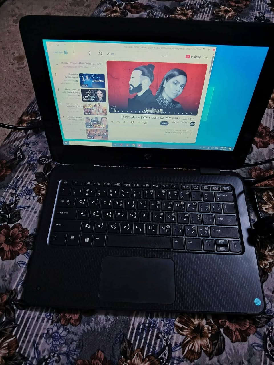 لابتوب hb مواصفات شاشة لمس ذاكرة 128Gb رام 4السعر 100الف وبيها مجال حك جيتك للتواصل عبر الخاص او الاتصال على الرقم ***********
