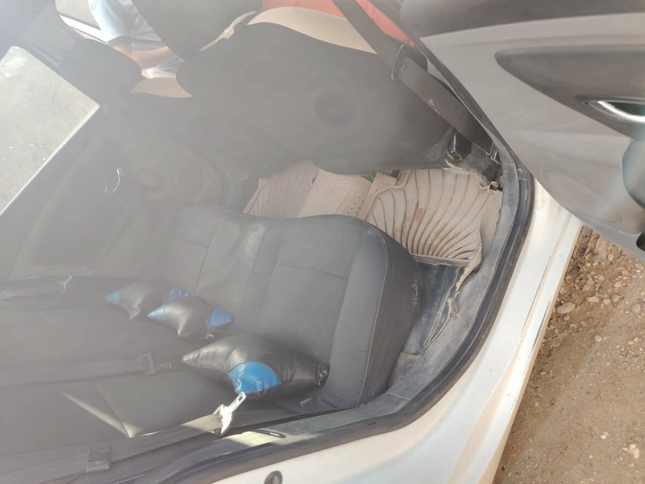 السلام عليكم للبيع رينو فلونس 2012 رقم بغداد باسمي مصبوغة حزام محرك كير حدادية مضبوطه تبريد نقص غاز السعر 45 للأستفسار***********
