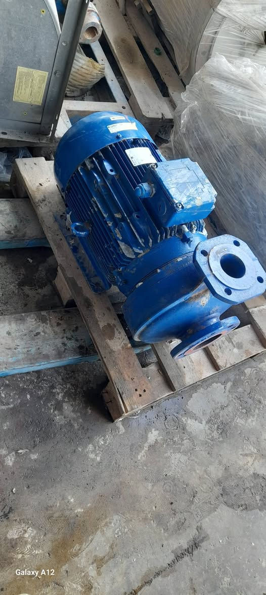 مضخه ايطالي ٢٠حصان دورة ٣٠٠٠ ،،،،،،٣ ب ٢ونص ،،،اربيل، ،*********** ،،،توصيل مجاني جميع المحافظات
