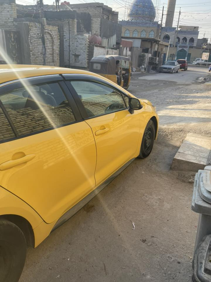 السلام عليكم عندي سياره كوله مديل ٢١  وصفات SE مكينه وكير  وتبريد مكفولت تخم تاير صدر جديده بدون ايرباك رقم بغداد الدولي بسمي  داخل السياره لون ابيض وصفات شاشه كامره دواره شفتات ستيارن توقف ذاتي اوتو سايد بريك بصمه حادث السياره بنيد وقبق الجنطه بدون دواخل بدون ايرباك  مكاني بغداد الرصافه السعر ١٥٥ هاذه رقمي ***********
