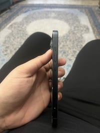 آيفون ١٣ • ١٢٨ • مكسور الظهر