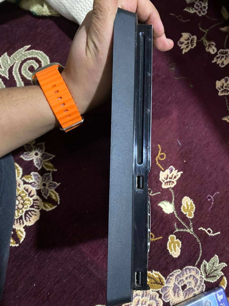 السلام عليكم ورحمة الله وبركاته بلي فور سلم اونلاين ذاكره 500 كيكا مع خمس اقراص وجوستك عدد 2مع كافه ملحقات مع كارتون التواصل ***********
السعر 295 وبي مجال
