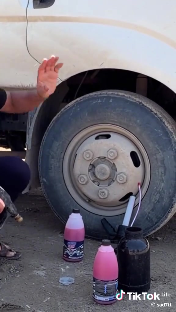 منظفات أبو وردة - المادة الحمره ! 🧼🚗
​لا تشيل هم التنظيف بعد اليوم، عروضنا لعام 2026 صارت أقوى:
🔹 1 بطل ⬅️ 15 ألف
🔹 2 بطل ⬅️ 25 ألف
🔹 3 بطل ⬅️ 30 ألف
🔹 4 بطل ⬅️ 40 ألف
🔹 جلكان  (20 لتر) ⬅️ 68 ألف
​📍 التوصيل مجاني جميع محافضات العراق!
🛡️ شرط الفحص ( أمام المندوب).
​📲 احجز الآن واتساب:
***********
