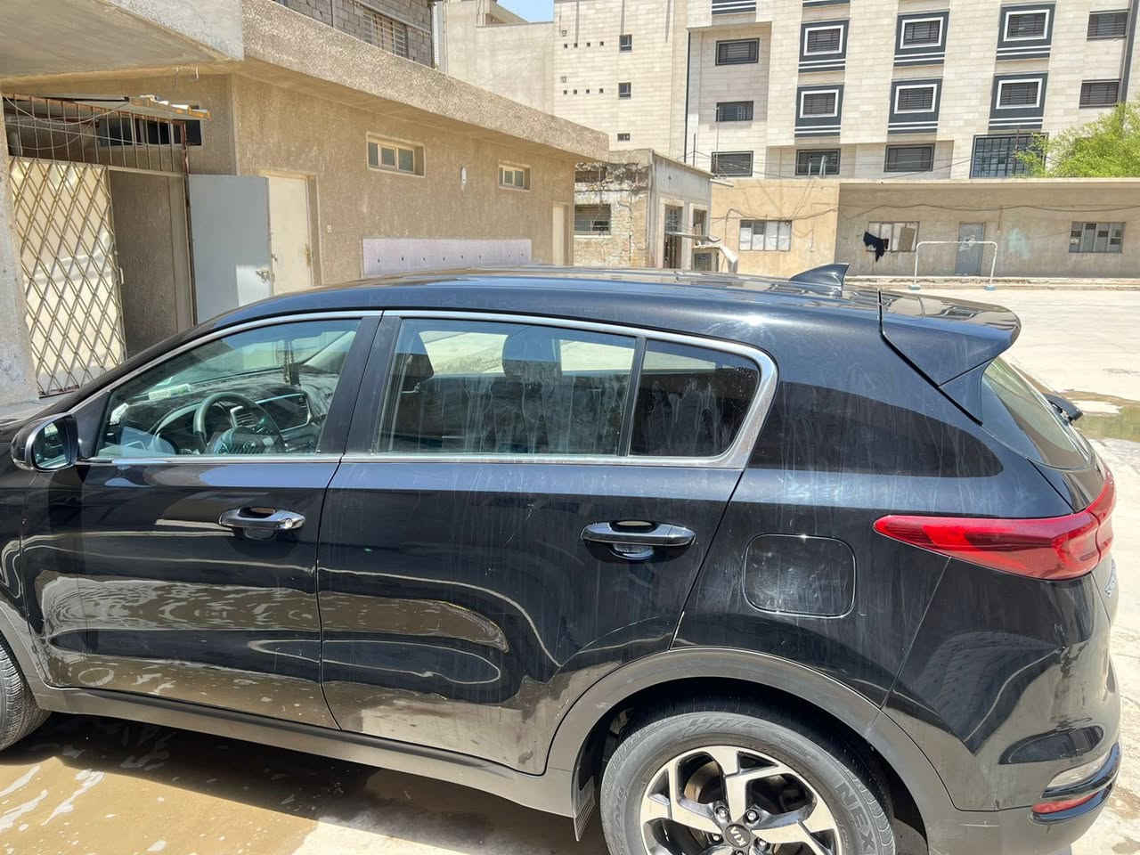 السلام عليكم من رخصة الادمن المحترم :كيا سبورتج موديل 2022 وارد امريكي حادثه سرقه جامه ومسجل وبل عراق منزلك السونار السياره حلو مناقصه شي تجي اتشوفه احلى من الصوره باتري جديد تخم تاير جديد السياره كامله مكمله للتواصل***********. متوفر واتساب  السعر 175 وبيه مجال للطيبين  السياره بسمي ثاني يوم تحويل
