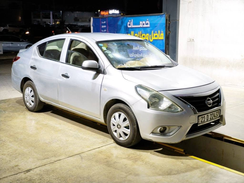 نيسان سني 2015 خليجي رقم وسنوية جديد 2030 كير و محرك وتبريد شرط تايرات جديد سيارة بيها 4 قطع ونص صبغ بدون اي دواخل شرط بجم وخلفي كبس قمارة و تكم شرط سعر 78 وبيها مجال حك الجية ***********... كركوك, العراق
