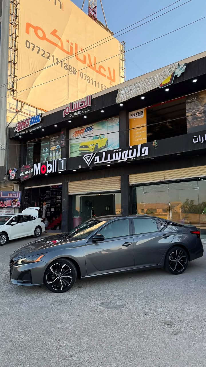 للبيع نيسان ألتيما 2024 SR (فول بدون فتحة) 🚗

🔹 الموديل: 2024
🔹 الفئة: SR
🔹 اللون: نفطي metalic
🔹 المحرك: 2.5 لتر
🔹 ناقل الحركة: Xtronic CVT
🔹 الممشى: 29 ألف مايل

المواصفات:
‏✅ Apple CarPlay وAndroid Auto لاسلكي
✅ منفذ USB و type C للشحن السريع
✅ كاميرا خلفية دوّارة
✅ حساسات أمامية وخلفية
✅ لايت أوتو (تشغيل أوتوماتيكي للمصابيح)
✅ دخول ذكي (Smart Key)
✅ تشغيل بصمة (Push Start)
✅ تشغيل المحرك عن بُعد (Remote Start)
✅ مثبت سرعة ذكي (رادار)
✅ تبريد ثلج وبالشرط
✅ المحافظة على المسار
✅ تحذير الخروج عن المسار مع اهتزاز المقود
✅ مراقبة النقطة العمياء
✅ فرملة طوارئ أمامية
✅ مقاعد جلد تطريز برتقالي رياضية
✅ كرسي السائق كهربائي
✅ شفتات تبديل سرعات خلف المقود (Paddle Shifters)
✅ الدشبول مطعّم بديكور كاربون فايبر أنيق
✅ جنوط رياضية 19 إنج
✅ إضاءة LED كاملة

*السيارة رقمتها على ايدي سنوية تسجيل اول مرة 

🔹 حالة السيارة:
*بنيد وجاملغ بدون دواخل ايرباك فقط ستيرن وراجع سستم 
*السيارة عليها سيرڤس كامل يم الحسام للزيوت 
*عليها طبقة حماية وقطع للماء مع الضمان يم مركز Dynoshelid. 
* بودي نظيف جدًا
* صفّاحة موس
* خالية من الشخوط والبارد عدى رصعة بالباب 
* حالة ممتازة وجاهزة للاستخدام

💰 السعر: 168 ورقة (بيه مجال بسيط للجادين)

رقم الشاصي (VIN):
1N4BL4CV0RN333268

📍 الموقع: كركوك

📞 رقم الهاتف: ***********

السيارة جاهزة للاستخدام، والفحص بأي مكان على حساب المشتري الجاد. صور الحادث الأمريكي متوفرة من خلال البحث برقم الشاصي، وكل شيء واضح .
