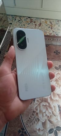 بوكو F7 • ٥١٢ • مستعمل ١١ يوم