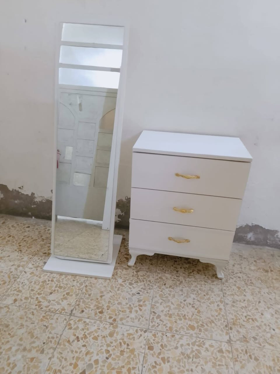 غرفه نوم تركيه للبيع ٩ قطع سعرها مع نقل وشد ٦٠٠


**إذا كنت صاحب هذا الإعلان وتريد حذفه لأي سبب، رجاءا أرسل رسالة إلى الدعم الفني**