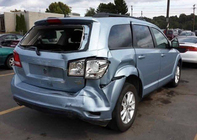 جورني ٢٠١٣ رقم بغداد باسمي ٦سلندر فئة sxt السعر ١٢٣ تلفون *********** صور الحادث مرفقه بالمنشور مكانها ناصرية مركز
