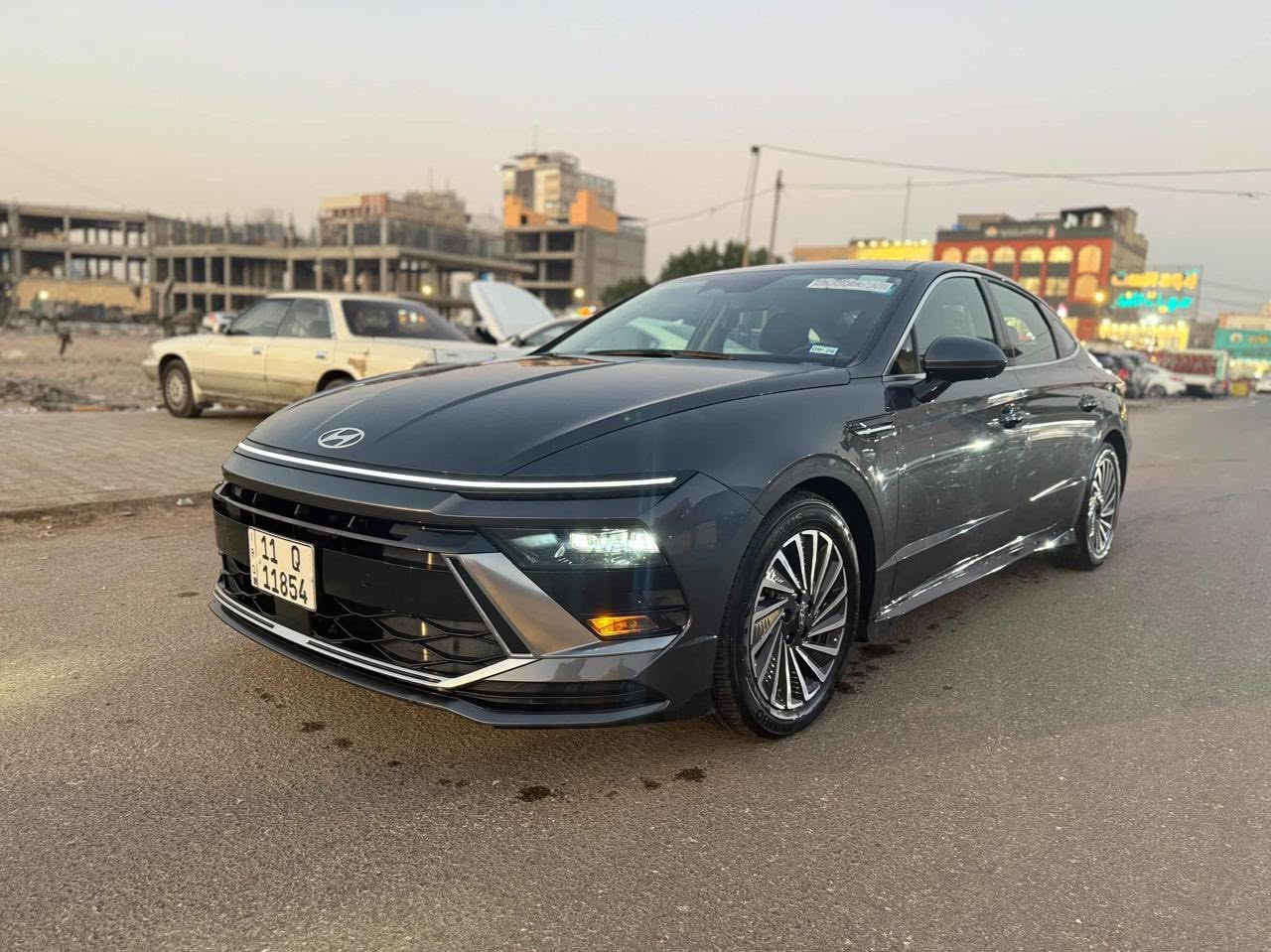 2025 hybrid

سوناتا ٢٠٢٥ هايبرد ( بنزين + كهرباء ) 
بجم كبس
حادث قبق جنطه صبغ فقط+ تعديل بارد بالباب الخلفي
التفويله تمشي 1000km 
بصمه 
شاشه متصل كاربلاي
رادار امامي تحديد مسار عدم الخروج عن الخط توقف عند الطوارئ مع مثبت سرعه ( قيادة اليه ) 
رادار خلفي توقف تقائي
رادارات جانبية نقط عمياء
شحن لاسلكي
جنطة ليزر فتح تلقائي
كير تعليك
ماشية 44 الف كيلو متر
السياره جاهزة من صيانه وكلشي ماعايزه برغي
مكان السيارة النجف 
السعر 205 مع مجال بسيط
***********
