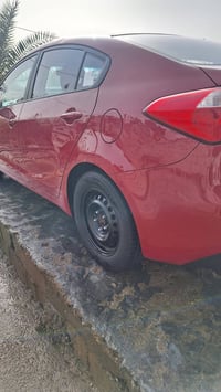 كيا سيراتو موديل ١٥ خليجي مكينه ١٦٠٠ دوش وبيها حساس شركة دولية سيارة ج...