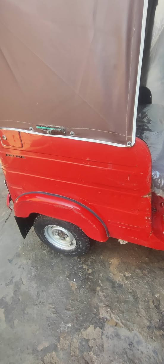 سلام عليكم تكتك البيع مديل 18شهر 11 سعر 5 مكان بغداد جسر ديالى القديم رقم *********** واتساب وتتصل
