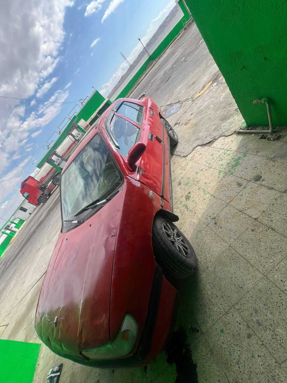 السلام عليكم  نسان صني موديل 1991فحص صلاح الدين كير ومحرك شرط صدار باور جديد تايرات جديد كهربائيات كلها شقاله للستفسار ***********
السعر 15وبيها مجال
