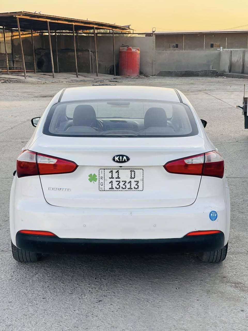 السلام عليكم سيراتو موديل 2016خليجي رقم بغداد دولي بيه تلث قطع كلير مكفوله من الضربه والفتح الباقي مكفول مواصفاته تحكم ستيرن شاشه كامره حساس خلفي اشاير بل مري لد نهاري مكينه1600دوش سياره جديده وجاهزه مابيه اي نقص كير ومكينه تبريد حداديه كله مكفول السعر 106الشراي يتصل مكاني بابل مركز الحله ***********
