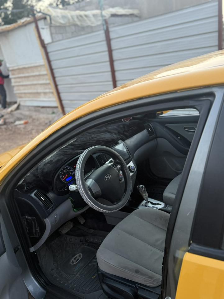 السلام عليكم ورحمة الله وبركاتة  وين اليدور كارتون  
  النترا  موديل 2010 ادوات متوئمة  ع الشاصي طبق الاصل وين ميعجبك دك حاسبه  مكينه دوش 2000  كارتون السياره فول نضافه اذا بيها نقص برغي ينزل من سعرها بعدها بدهن كوريا 

وكاله  ومكاتبه للمشتري

✺كصة جنطة شغل درجة اولى  باجات اقوه شغل بلسوك 
✺دخول جديد مشي قليل   
✺متومة شرط الحاسبة 
✺سنوية عاج   
✺مواصفات  
✺تحكم مري كهربائي +مري شفط
✺كروز نظام تثبيت سرعة 
✺شاشه تاب كبيره 
✺بلوتوث 
✺حساسات امامي خلفي  
✺تبريد ثلج  
✺مانع انزلاق 
✺السيارة جاهزة وبدون اي نقص كاملة على 24 حباية  تستلم بدون اي نقص اذا بيها نقص تنزل من سعرها بعدها بدهن كوريا
✺سيارة احلى من الصور وشغلها مضبوط 
✺كير مكينة تبريد تدفئة حدادية دواخل كهربائيات كلشي جاهز
✺مكان السيارة بابل 
✺السعر 40 قفل 
 للاستفسار الاتصال على الرقم
‏ ***********
