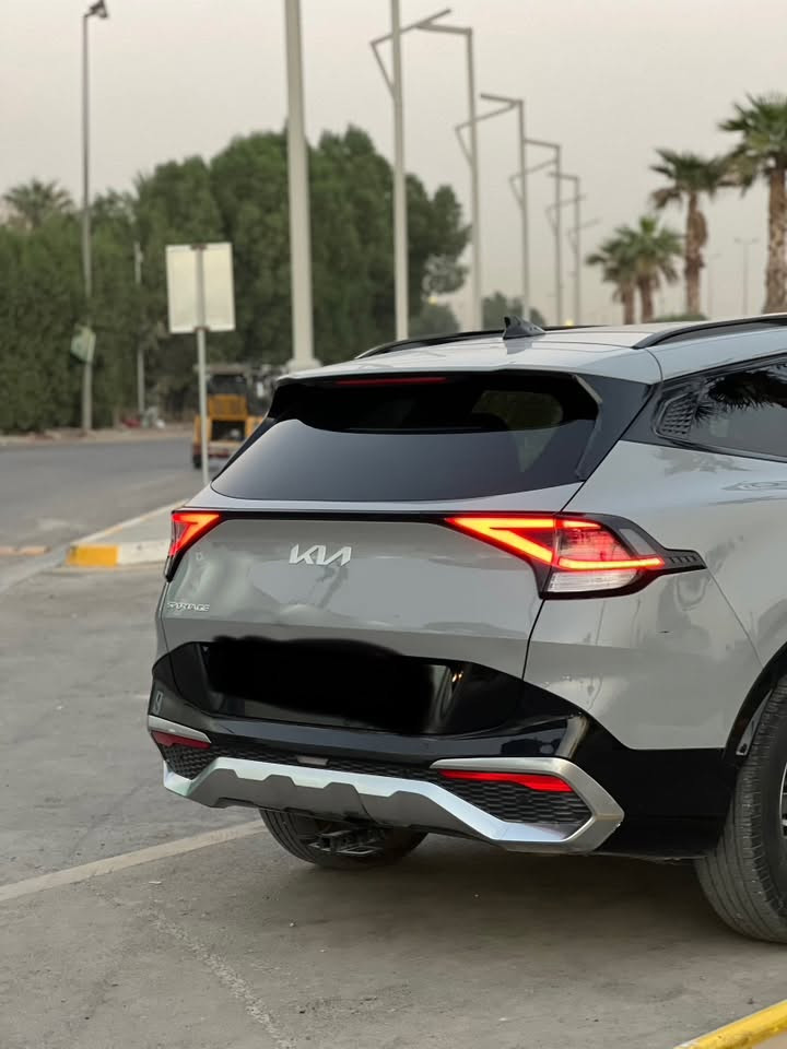 سبورتج 2023 وارد امريكي  باب مبدل ولثاني بارد وطلع بيها كلير من امريكا سونار يمك فول مواصفات ماشيه 52 الف 
ب 185 وبيها مجال 
بغداد الغزاليه
***********
