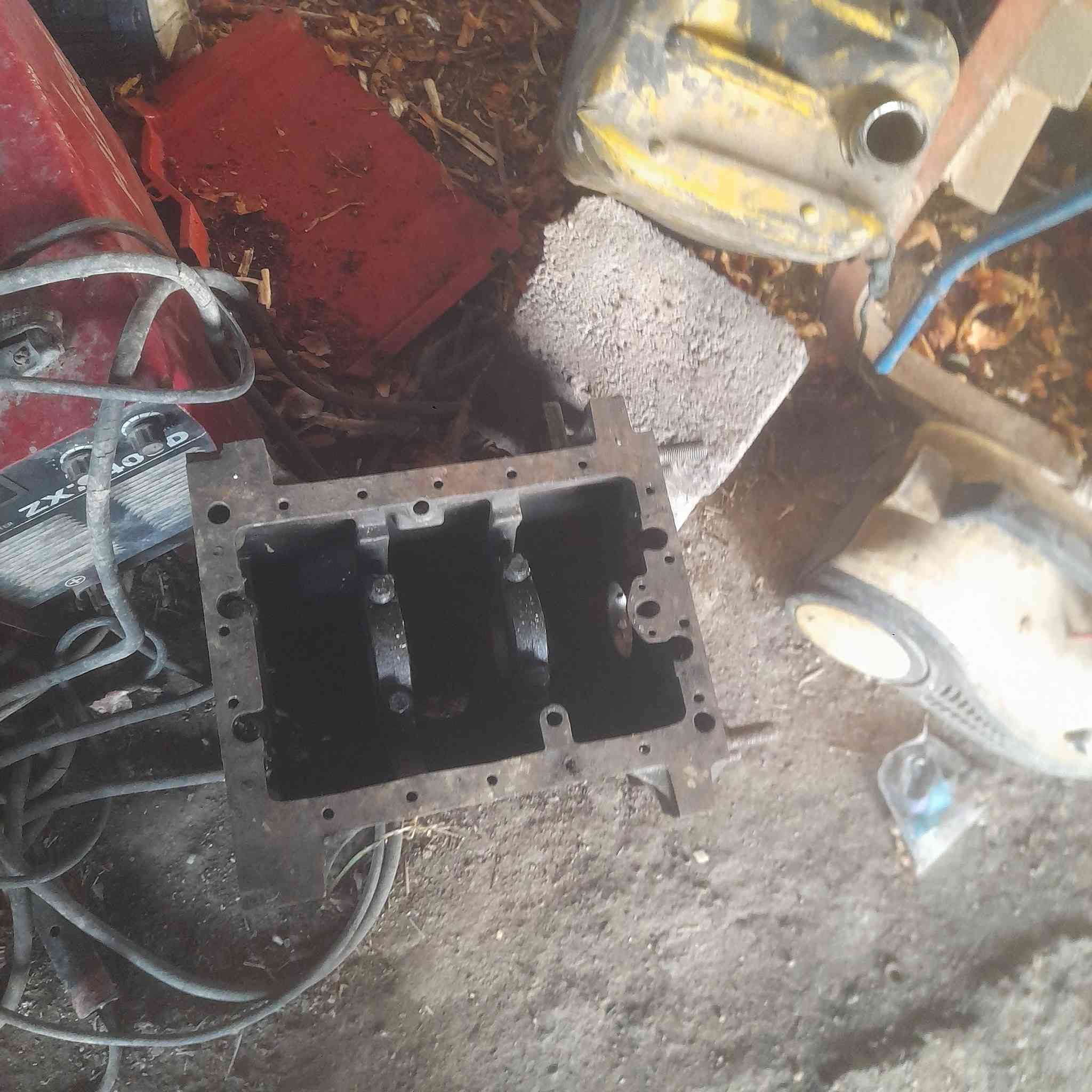 السلام عليكم عندي مكينه كولدن للبيع تردها مكينه تردها تفصيخ كير اكسلات جهاز رفع سلندر طرنبات كور جاملاقات كلشي موجود دشالي كير دشالي اكسن مكان صلاح الدين دجيل قريه شباب


**إذا كنت صاحب هذا الإعلان وتريد حذفه لأي سبب، رجاءا أرسل رسالة إلى الدعم الفني**