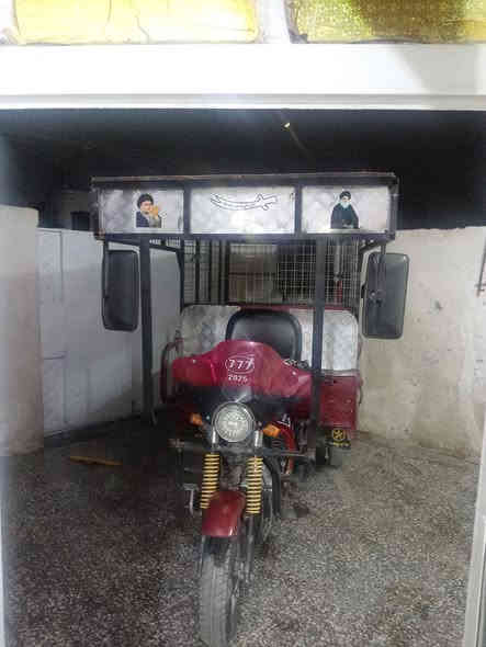 السلام عليكم من رخصه الأدمن ستوته ديوان ٢٠١٨ أوراق كامله كهربائيات شغاله سلف هندر مليون وميتين مكاني بغداد على السياحي مقابل حسينيه المعامل ***********
