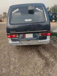 كيا بستا للبيع موديل ٩٥ رقم بغداد كير محرك اكسن كشر بدون صبغ شرط سنويه...