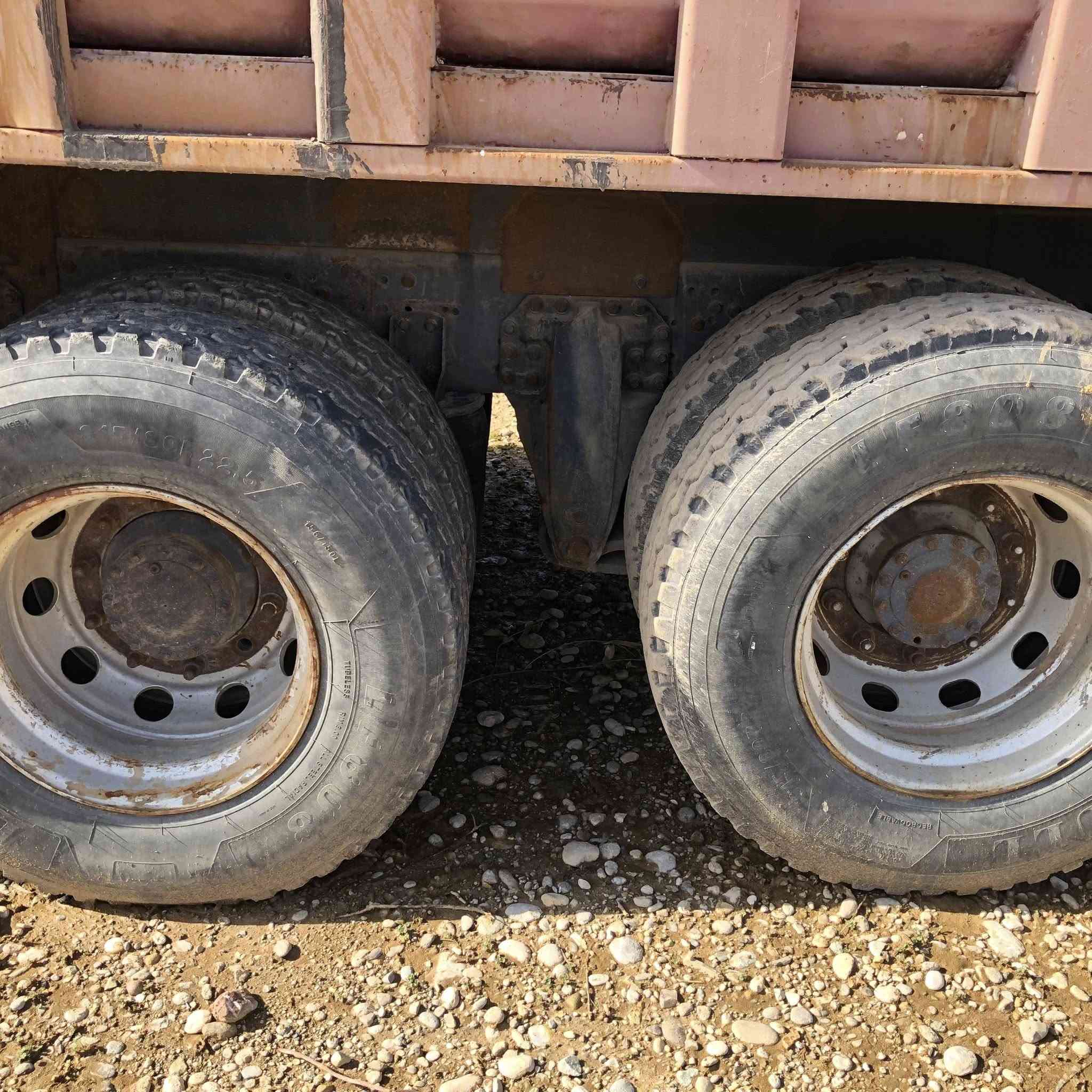 مۆدیل ۲۰۰٤ سەعال چوپ رینۆیە گێر ۳×۳ مەکینە٤٦۰ هاڤ ٤تەلقە تاقم تایەی نوێیە سعری ۲۲٥مەجال رەقەم تەلەفۆن ***********//***********
