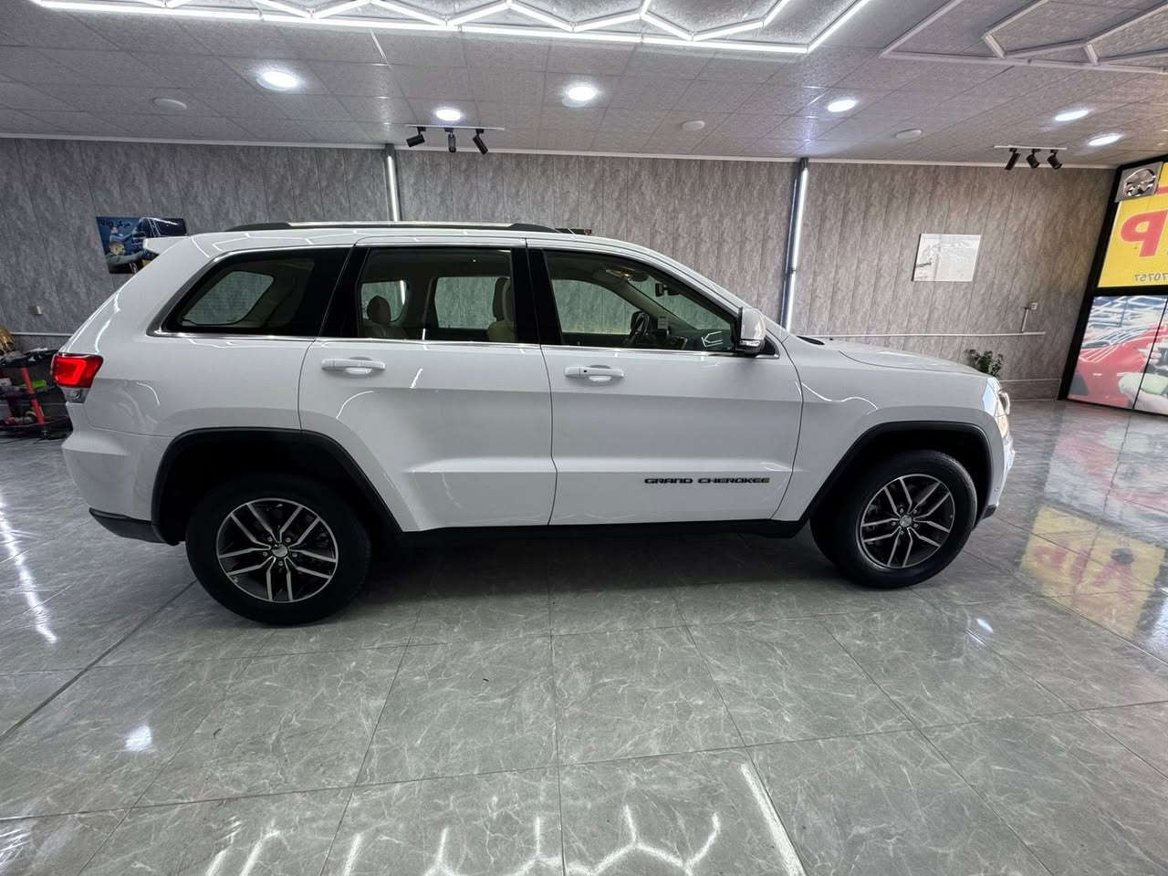 السلام عليكم
جيب لاريدو مديل 2018
كفالة عامه السيارة
ومعروفه مواصفات لاريدو
ماشية 100 الف
رقم اربيل 
للاستفسار الاتصال بـ الرقم ***********
الخاص مهمل
