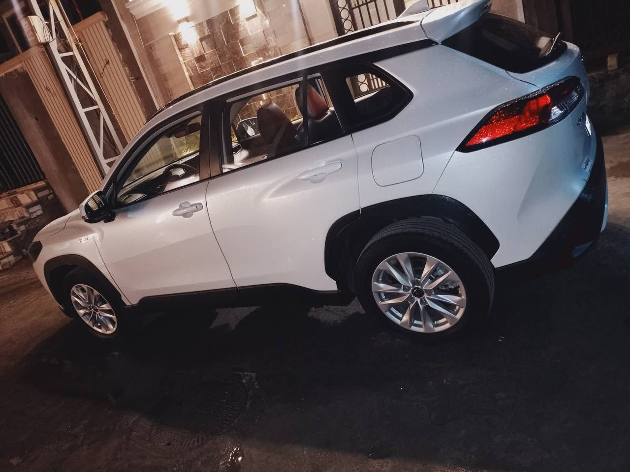 السلام عليكم غوالي كورله كروز موديل 2025 مكفوله من صبغ وبارد قول مواصفات داخل احمر جلد كرسي كهرباء ماشيه 22 
السعر 265 مليون
مكان بغداد الكريعات الاتصال ***********
