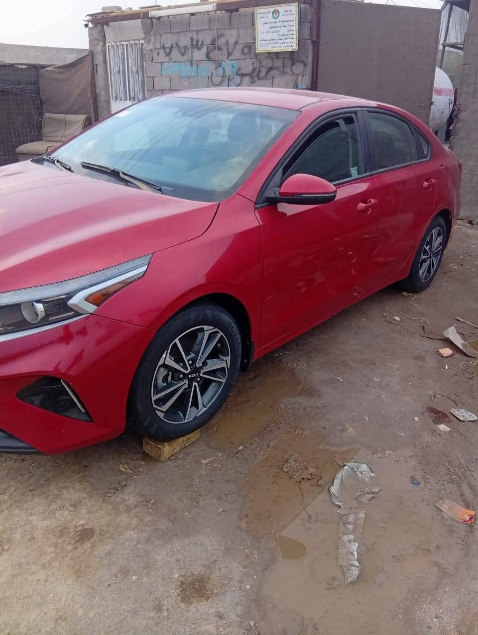 سلام عليكم سياره للبيع موديل 23
سعر خاص *********** واتساب فقط
