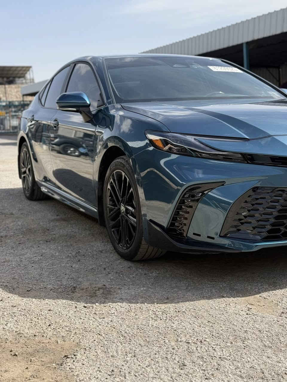 سلام عليكم
تويوتا كامري 2025 هايبرد se 

حاليا السياره بعمان 

صبغ بنيد فقط ودعاميه 

تصليح درجه اول بدون اي نقص 

السعر واصل بغداد مرقم اربيل 235 بيها مجال بسيط 

للاستفسار 

***********

بغداد حي جامعه شركه الناجح
