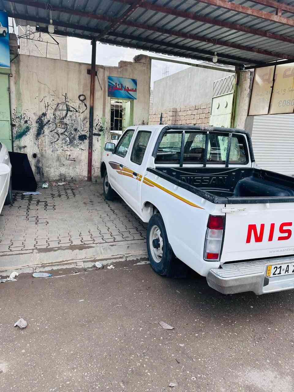 نيسان 
2009
صبغ عام 
رقم صاحب السياره 
***********
خابره استفسر منه 
مكلف بالنشر أربيل, العراق
