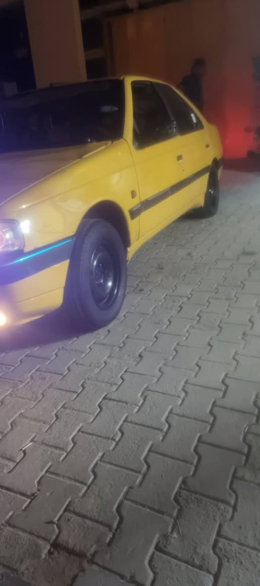 بيجو 405  لبيع اريده 25 ورقه بيه مجال  استفسار ***********
