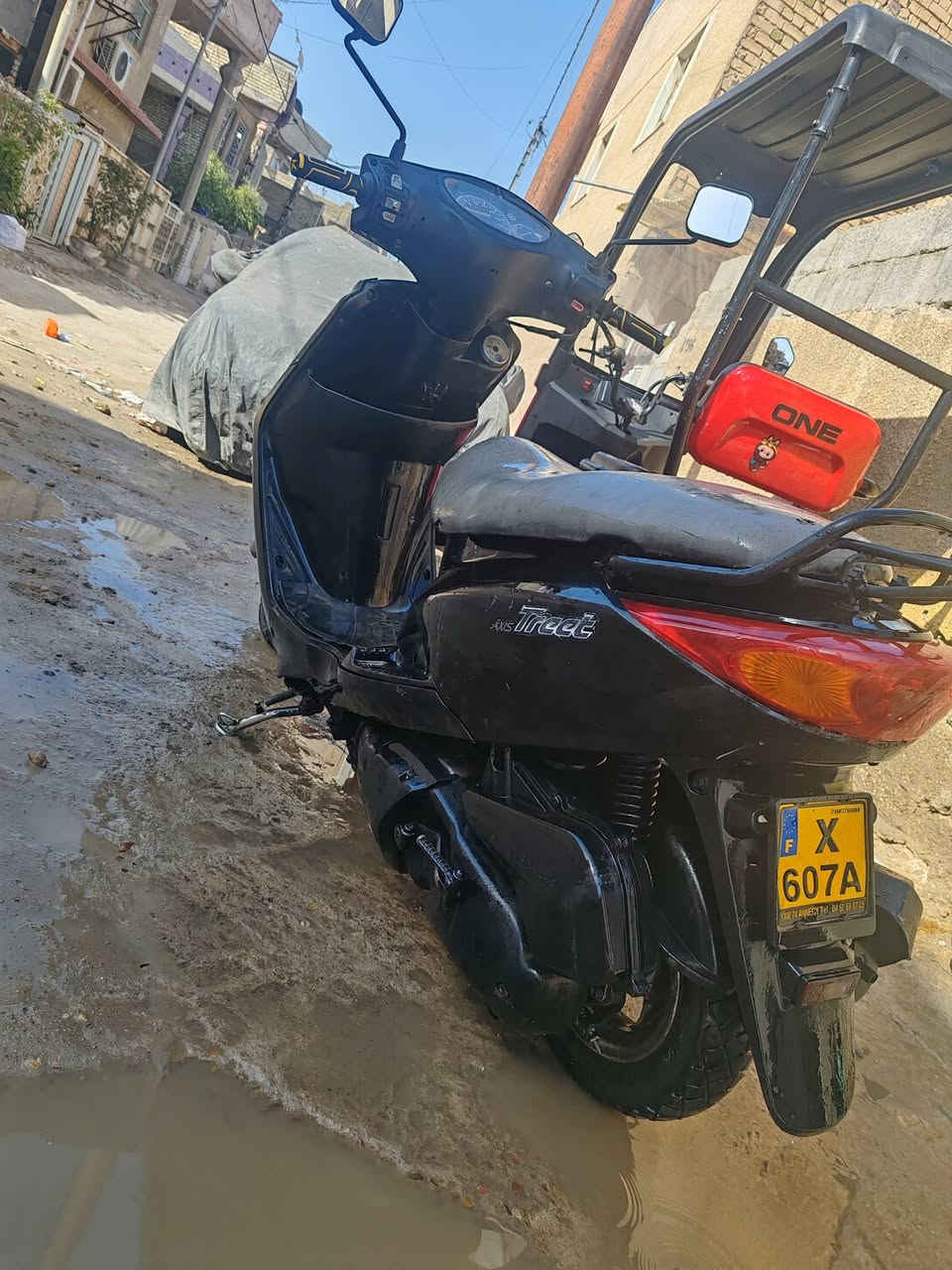 دراجه بريز نوزل خطين 🌸
مكفوله كفاله عامه ياباني اصل 
السعر لمطلوب 750الف  
شلعه ومعدل خير من الله 
ترايك علئ لسانك
 من باب البيت ابيع
ونضافته كدامك. كفراته بلاديه
تريد ضمان من باب البيت تاخذ عليها ادامه دهن جديد وبلك 
تاخذ جاهزة وفلتر بانزين 
مكاني بغداد البياع الشهداء
***********
