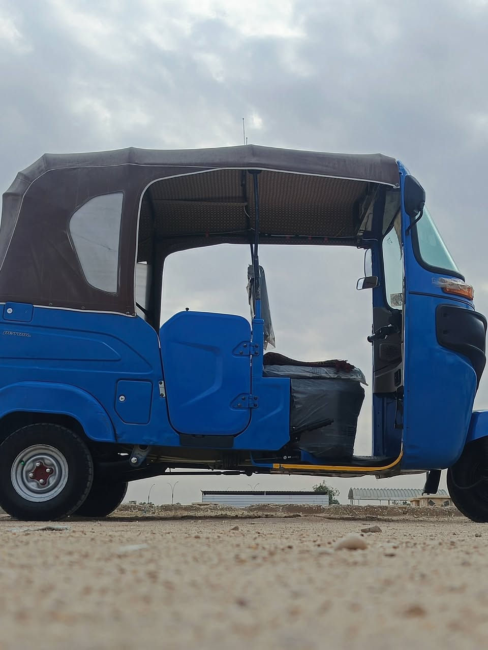 السلام عليكم تكتك للبيع2021 كفاله عامه استفسار على هذا الرقم فيس ما متواجد***********
