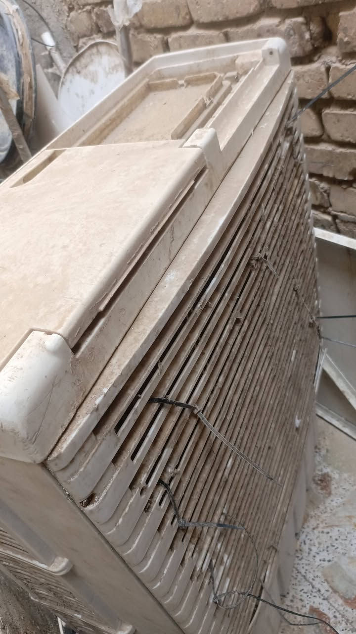 موبرد شغالي بس تنظيف حجم كبير ٥٠ دلكي ٢٥الف جديده وتساب ***********
