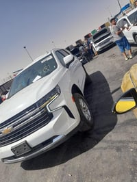 تاهو وارد امريكي 2021 صور الحادث مرفقه. سياره نظيفه جدا ماشيه 100الف. ...
