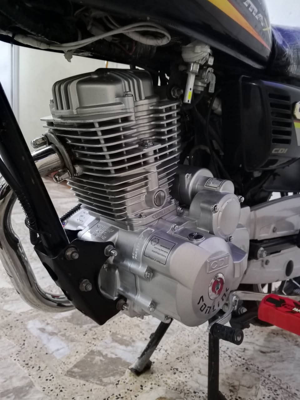 للبيع بلادي 24مكينه 200 بس خل بل سلف تواصل خاص او ***********
